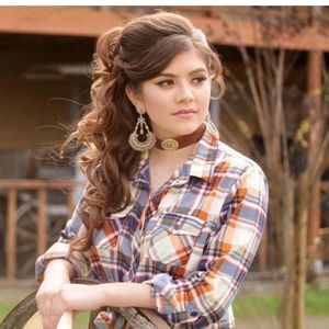 Meet your Posher, Jazmin aracely